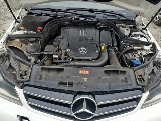 WDDGJ4HB2EG177825 - 2014 MERCEDES-BENZ C 250 WHITE photo 7