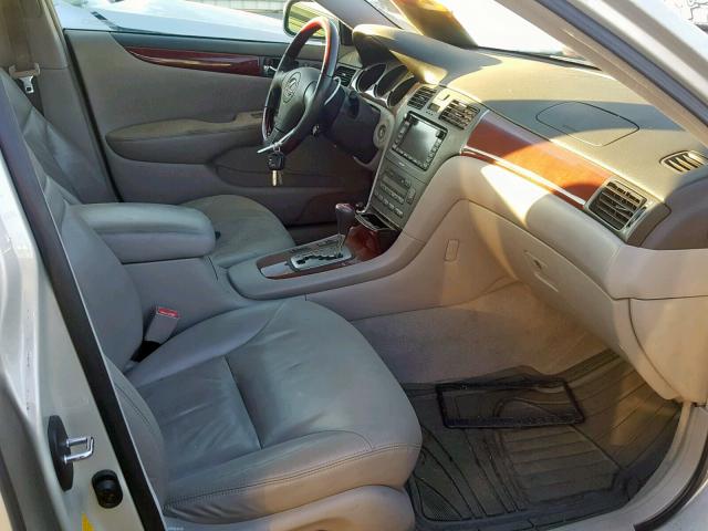 JTHBF30G920084701 - 2002 LEXUS ES 300 SILVER photo 5