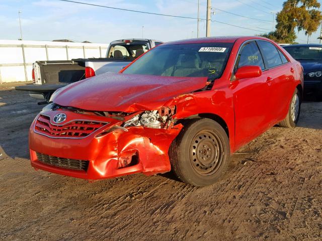 4T1BF3EK4AU521036 - 2010 TOYOTA CAMRY BASE RED photo 2