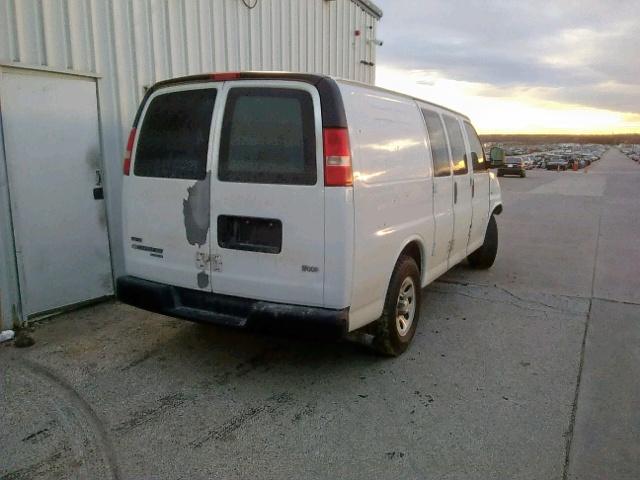 1GCSGAFX1E1163529 - 2014 CHEVROLET EXPRESS G1 WHITE photo 4