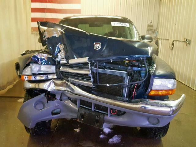 1B7HG2AN31S320567 - 2001 DODGE DAKOTA QUA BLUE photo 9