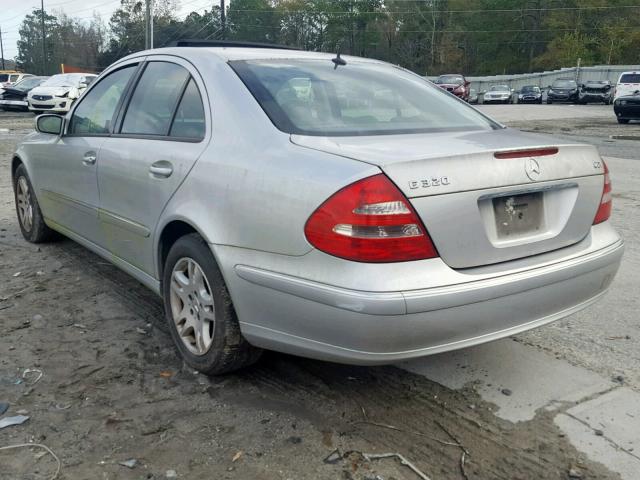 WDBUF26J65A774295 - 2005 MERCEDES-BENZ E 320 CDI GRAY photo 3