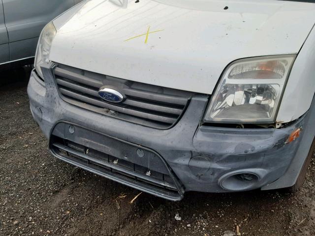 NM0LS6AN6BT056494 - 2011 FORD TRANSIT CO WHITE photo 9