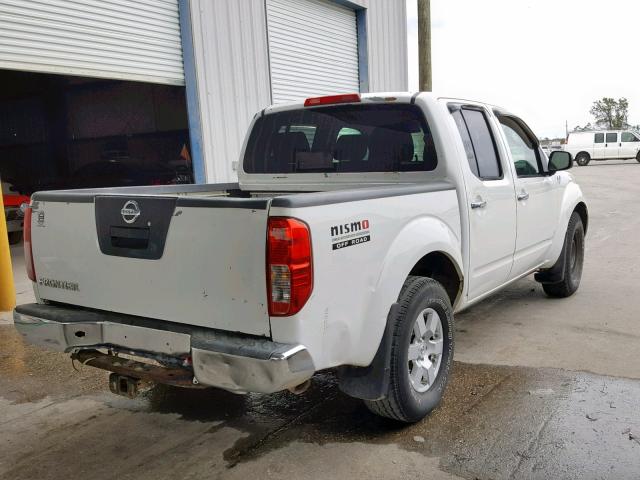 1N6AD07U08C441068 - 2008 NISSAN FRONTIER C WHITE photo 4