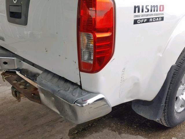 1N6AD07U08C441068 - 2008 NISSAN FRONTIER C WHITE photo 9