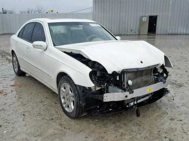 WDBUF65JX5A650653 - 2005 MERCEDES-BENZ E 320 WHITE photo 1