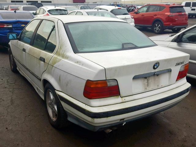 WBACB4313PFL04866 - 1993 BMW 325 I AUTO WHITE photo 3