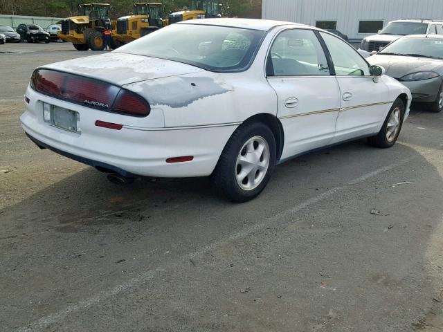 1G3GR62C4T4100260 - 1996 OLDSMOBILE AURORA WHITE photo 4