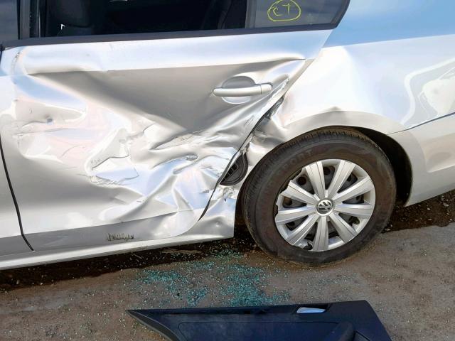 3VW1K7AJ7EM371950 - 2014 VOLKSWAGEN JETTA BASE Արծաթագույն լուսանկար 9