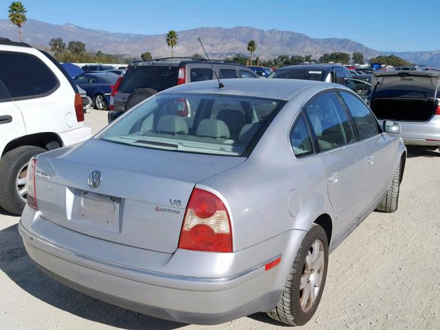 WVWTH63B41E149554 - 2001 VOLKSWAGEN PASSAT GLX SILVER photo 4