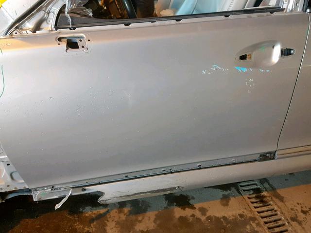 JTHGL46F575010401 - 2007 LEXUS LS 460L SILVER photo 10