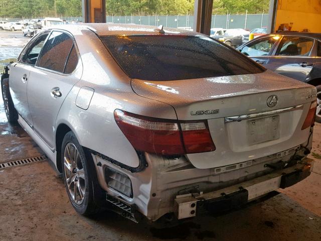 JTHGL46F575010401 - 2007 LEXUS LS 460L SILVER photo 3