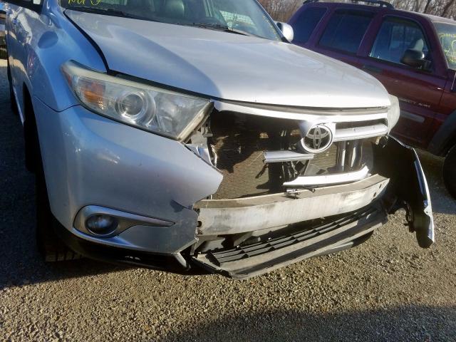 5TDBK3EHXBS072990 - 2011 TOYOTA HIGHLANDER BASE  photo 9