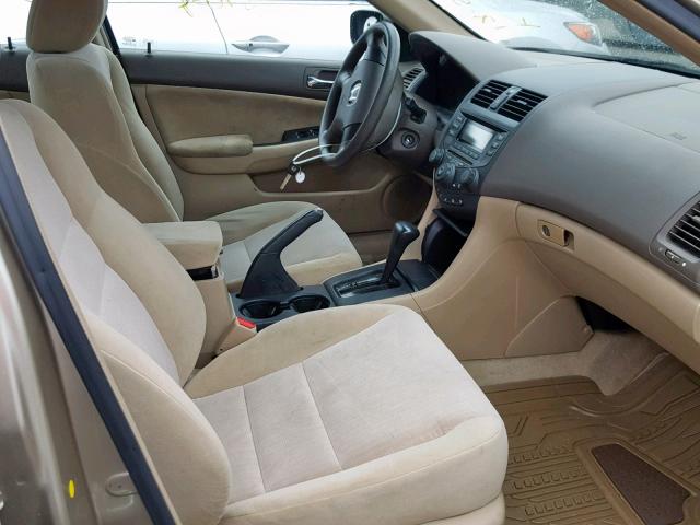 1HGCM56124A125209 - 2004 HONDA ACCORD DX GOLD photo 5