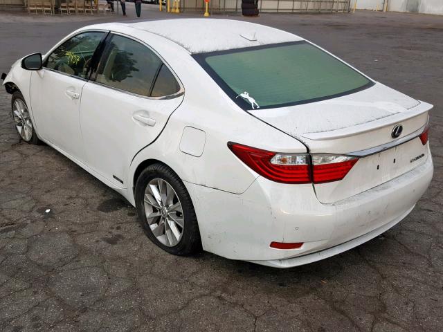 JTHBW1GG5E2045073 - 2014 LEXUS ES 300H WHITE photo 3