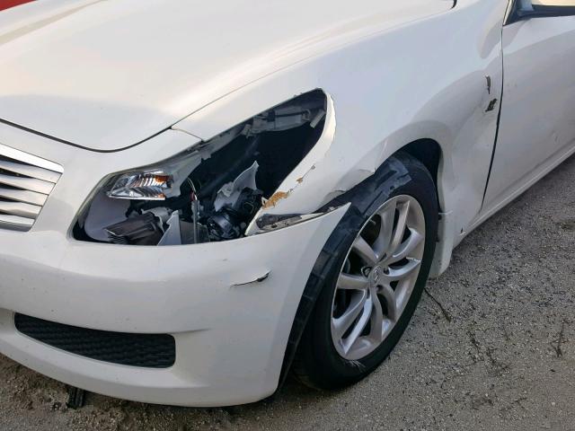 JNKCV61E69M310590 - 2009 INFINITI G37 BASE WHITE photo 9