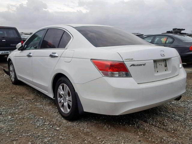 1HGCP2F42AA162580 - 2010 HONDA ACCORD LXP WHITE photo 3