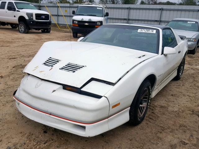 1G2FW87F5FL634868 - 1985 PONTIAC FIREBIRD T WHITE photo 2