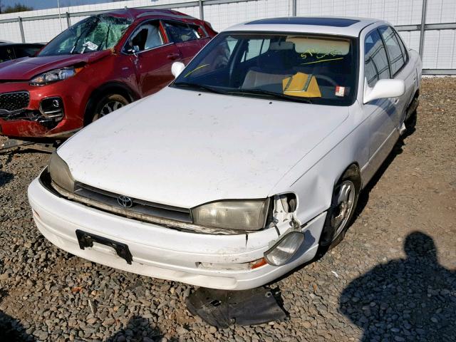 JT2GK13E3R0016690 - 1994 TOYOTA CAMRY XLE WHITE photo 2