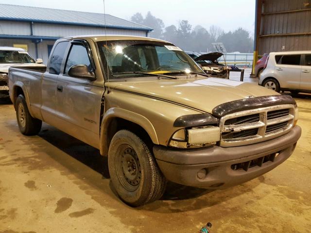 1D7GL12K04S653826 - 2004 DODGE DAKOTA SXT TAN photo 1