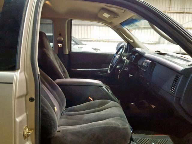 1D7GL12K04S653826 - 2004 DODGE DAKOTA SXT TAN photo 5