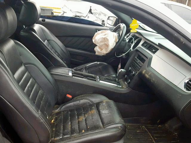 1ZVBP8CF1D5240537 - 2013 FORD MUSTANG GT SILVER photo 5