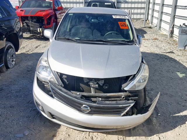 3N1BC1CP8AL373146 - 2010 NISSAN VERSA S SILVER photo 9