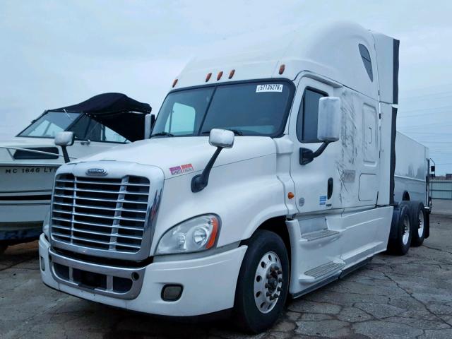 3AKJGLD56GSGJ2574 - 2016 FREIGHTLINER CASCADIA 1 WHITE photo 2