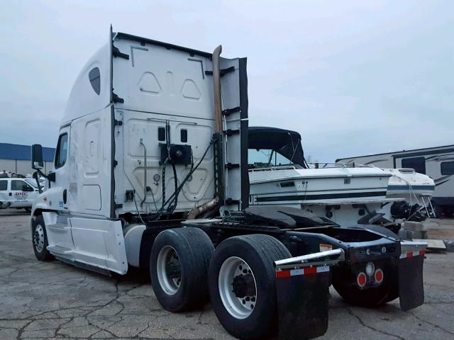 3AKJGLD56GSGJ2574 - 2016 FREIGHTLINER CASCADIA 1 WHITE photo 3