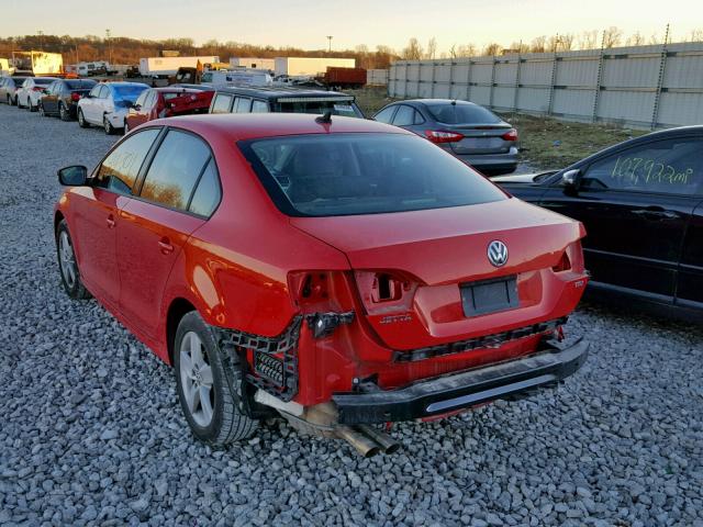 3VWLL7AJ8BM133798 - 2011 VOLKSWAGEN JETTA TDI RED photo 3