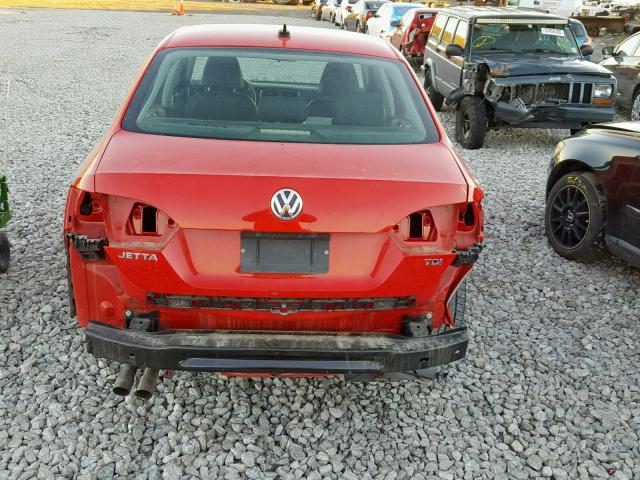 3VWLL7AJ8BM133798 - 2011 VOLKSWAGEN JETTA TDI RED photo 9