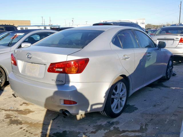 JTHBK262862011539 - 2006 LEXUS IS 250 SILVER photo 4