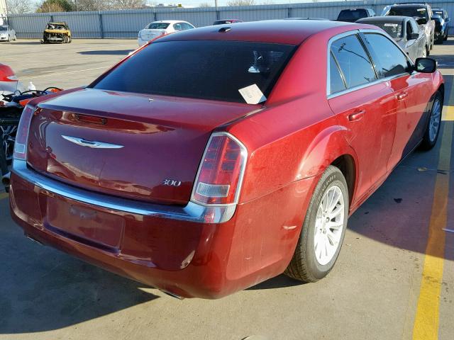 2C3CCAAG5DH658621 - 2013 CHRYSLER 300 RED photo 4