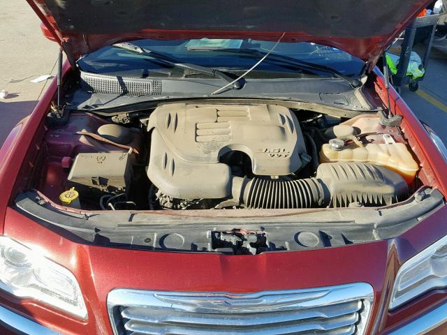 2C3CCAAG5DH658621 - 2013 CHRYSLER 300 RED photo 7