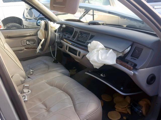 1LNLM81W3VY694870 - 1997 LINCOLN TOWN CAR E SILVER photo 5