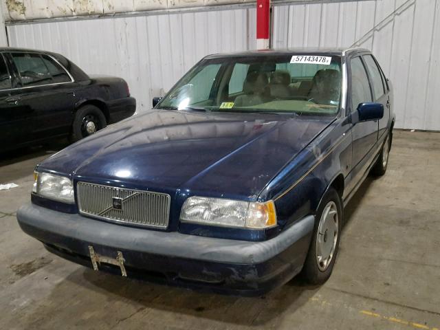 YV1LS5548V2361241 - 1997 VOLVO 850 BLUE photo 2