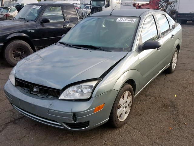 1FAFP34N96W108867 - 2006 FORD FOCUS ZX4 GREEN photo 2