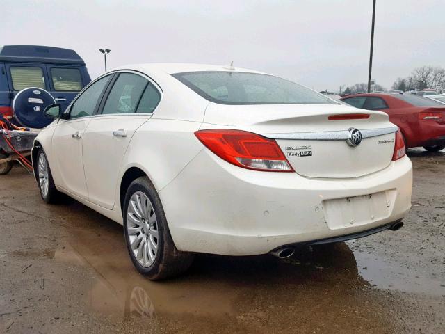 2G4GS5EV7C9212930 - 2012 BUICK REGAL PREM WHITE photo 3