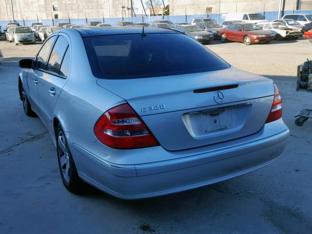 WDBUF65J14A446239 - 2004 MERCEDES-BENZ E 320 GRAY photo 3