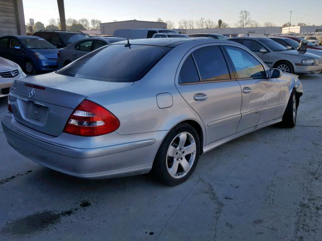 WDBUF65J14A446239 - 2004 MERCEDES-BENZ E 320 GRAY photo 4