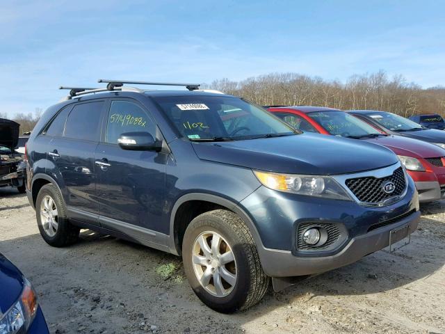 5XYKT4A11BG138383 - 2011 KIA SORENTO BA BLUE photo 1