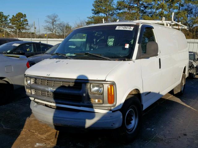 1GCHG39FXV1101488 - 1997 CHEVROLET EXPRESS G3 WHITE photo 2