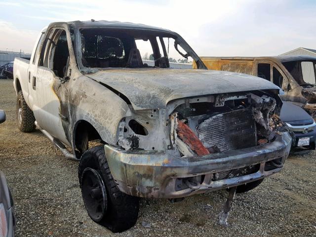 1FTSW31P84ED63255 - 2004 FORD F350 SRW S WHITE photo 1