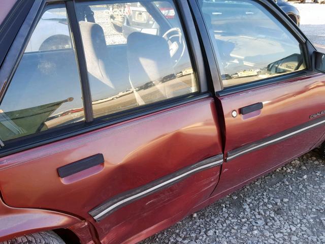 1G1JC5446P7161033 - 1993 CHEVROLET CAVALIER V RED photo 10