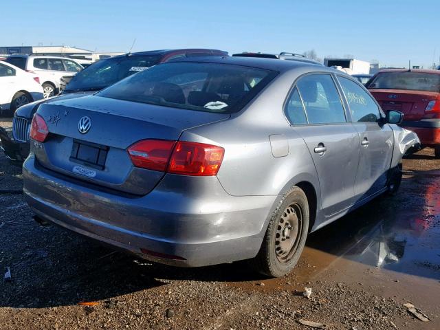 3VW2K7AJ0DM361764 - 2013 VOLKSWAGEN JETTA BASE Մոխրագույն լուսանկար 4