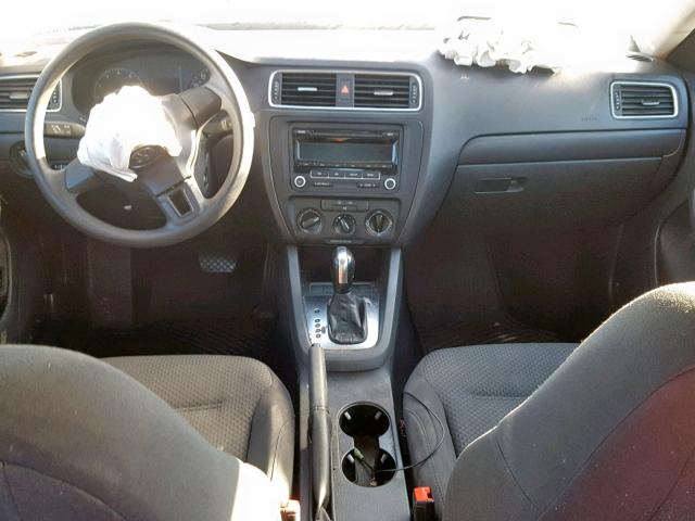 3VW2K7AJ0DM361764 - 2013 VOLKSWAGEN JETTA BASE Մոխրագույն լուսանկար 9