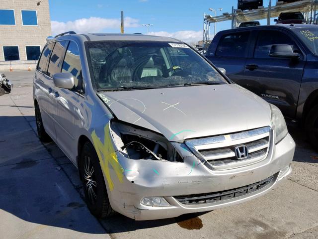 5FNRL38855B109119 - 2005 HONDA ODYSSEY TO SILVER photo 1