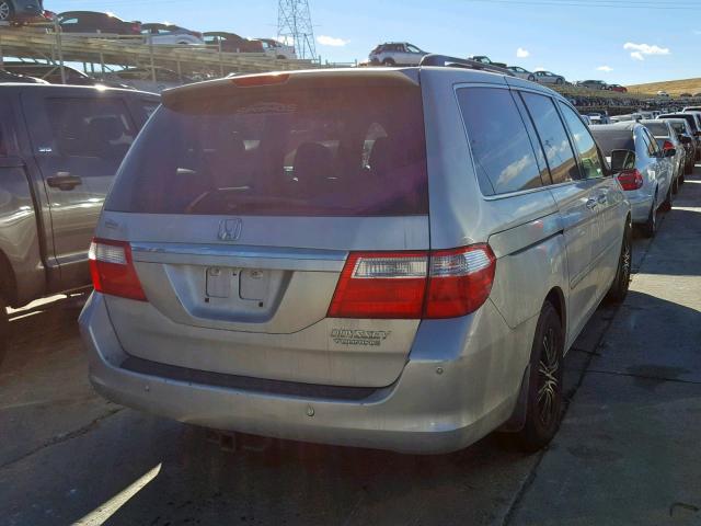 5FNRL38855B109119 - 2005 HONDA ODYSSEY TO SILVER photo 4