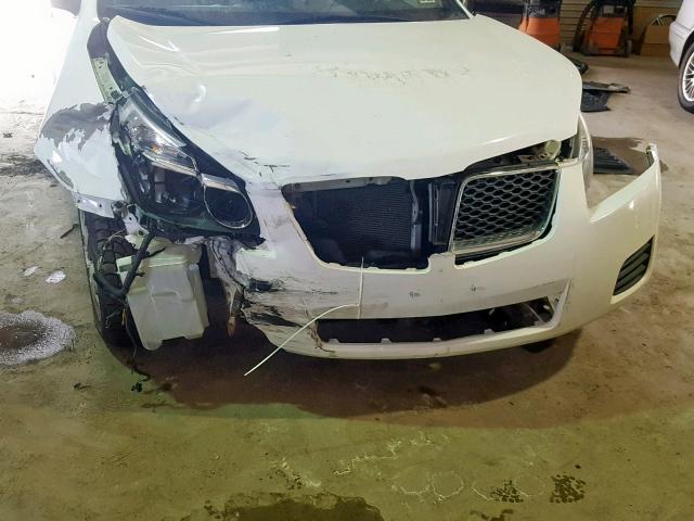 5Y2SP67089Z449366 - 2009 PONTIAC VIBE WHITE photo 9