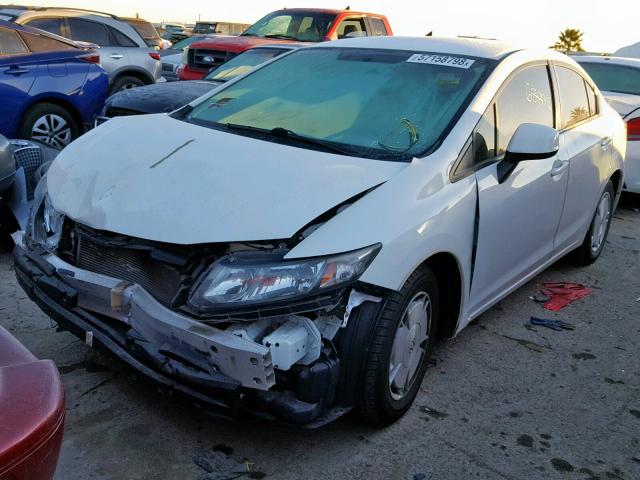 2HGFB2F67DH533297 - 2013 HONDA CIVIC HF WHITE photo 2